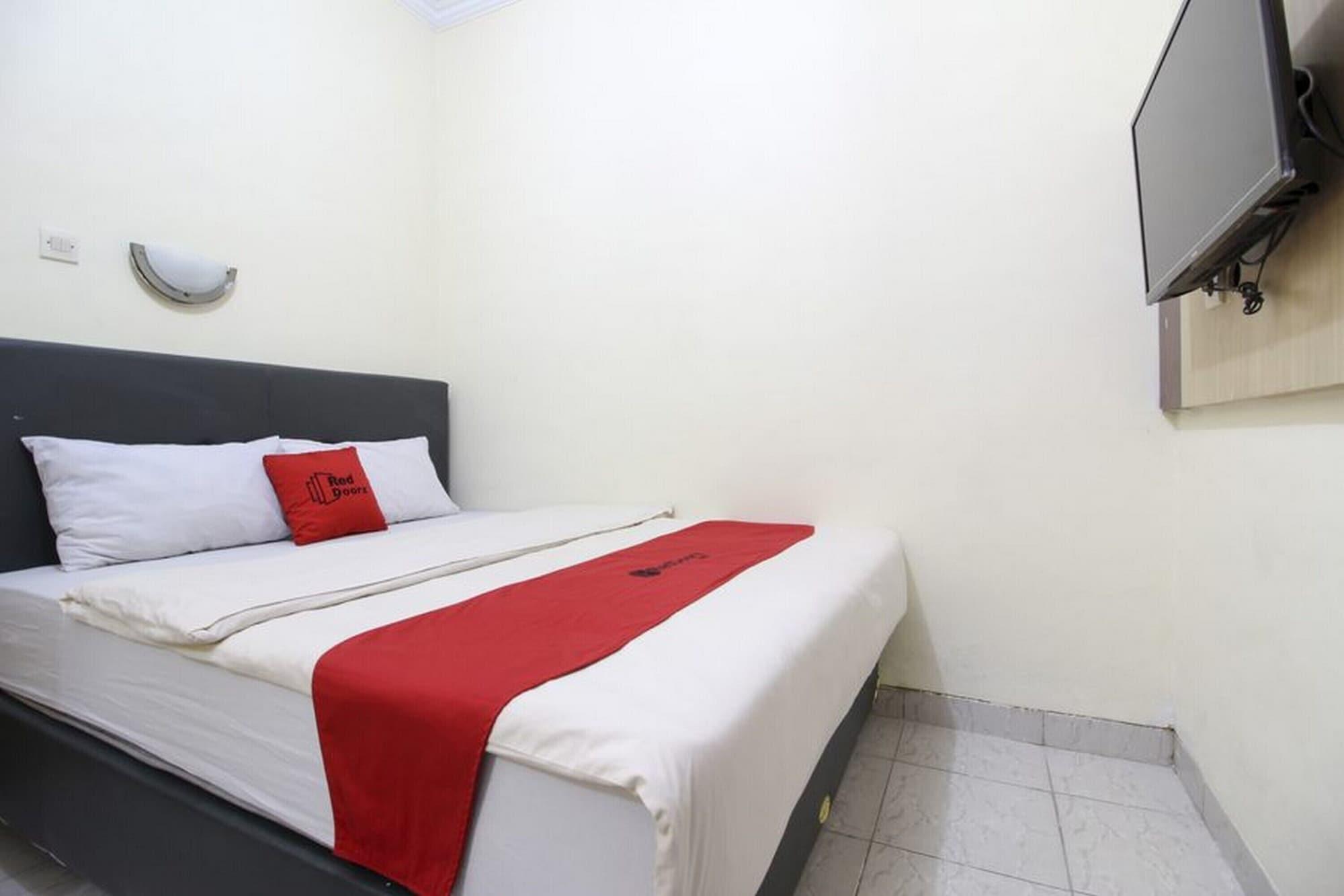 יוגיאקרטה Reddoorz Plus Near Stadion Mandala Krida מראה חיצוני תמונה