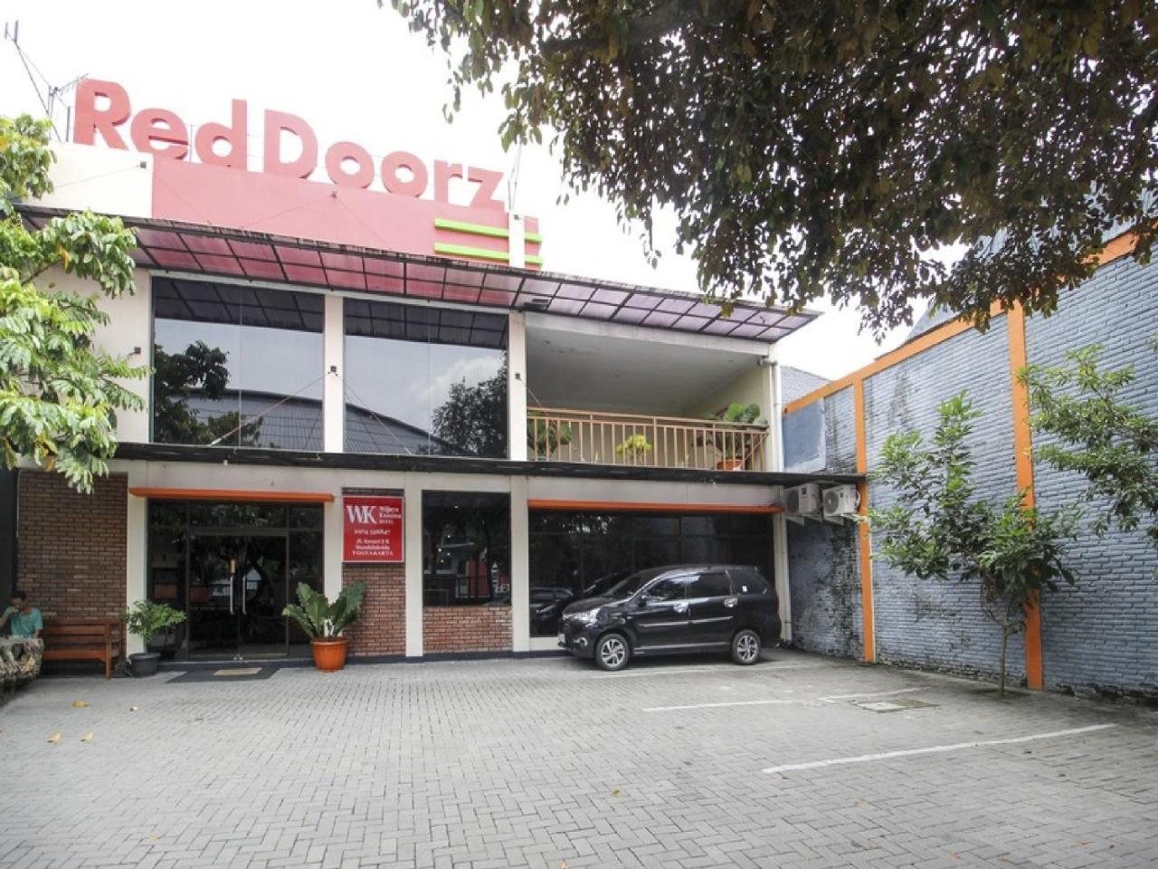 יוגיאקרטה Reddoorz Plus Near Stadion Mandala Krida מראה חיצוני תמונה