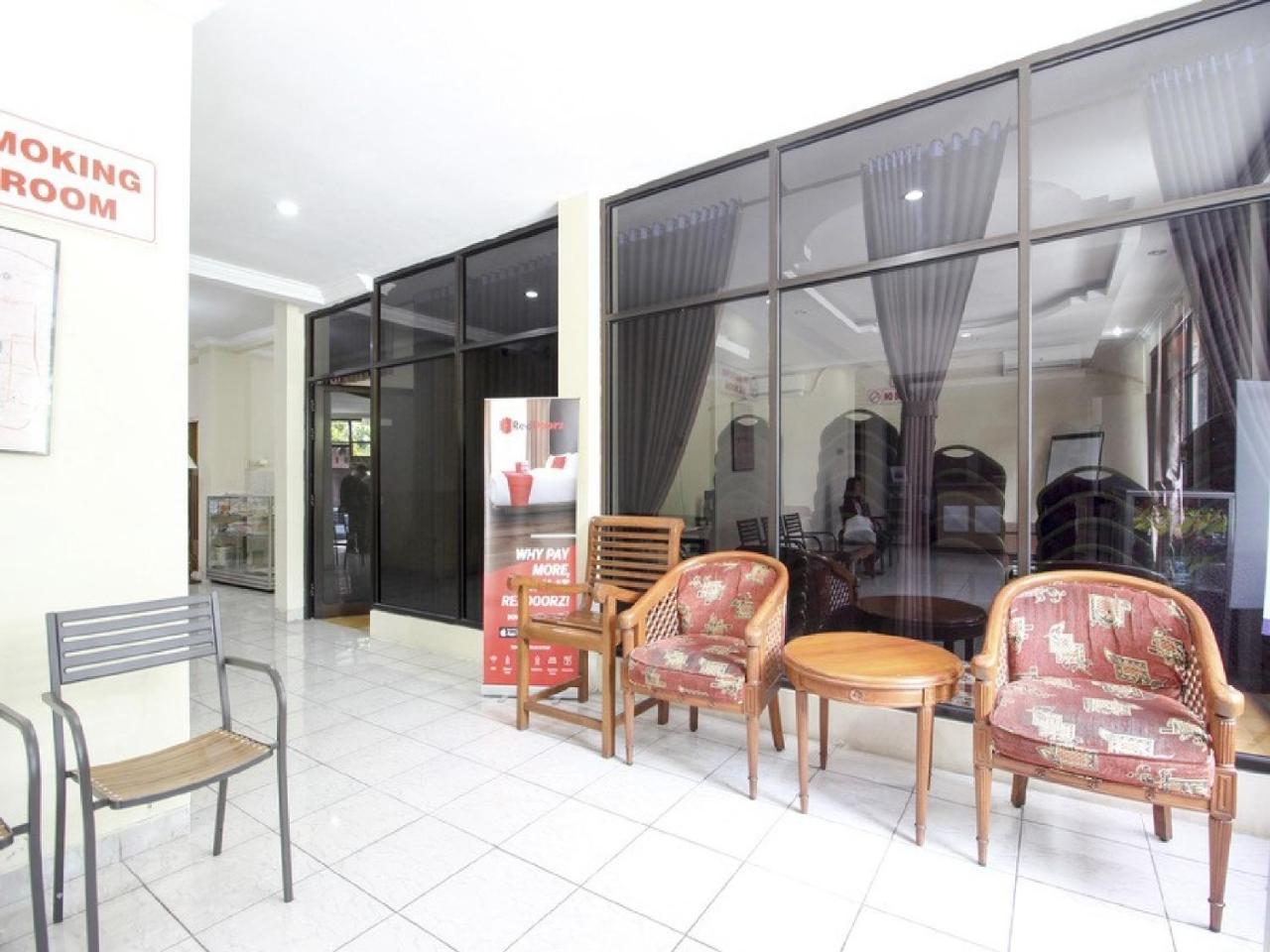 יוגיאקרטה Reddoorz Plus Near Stadion Mandala Krida מראה חיצוני תמונה