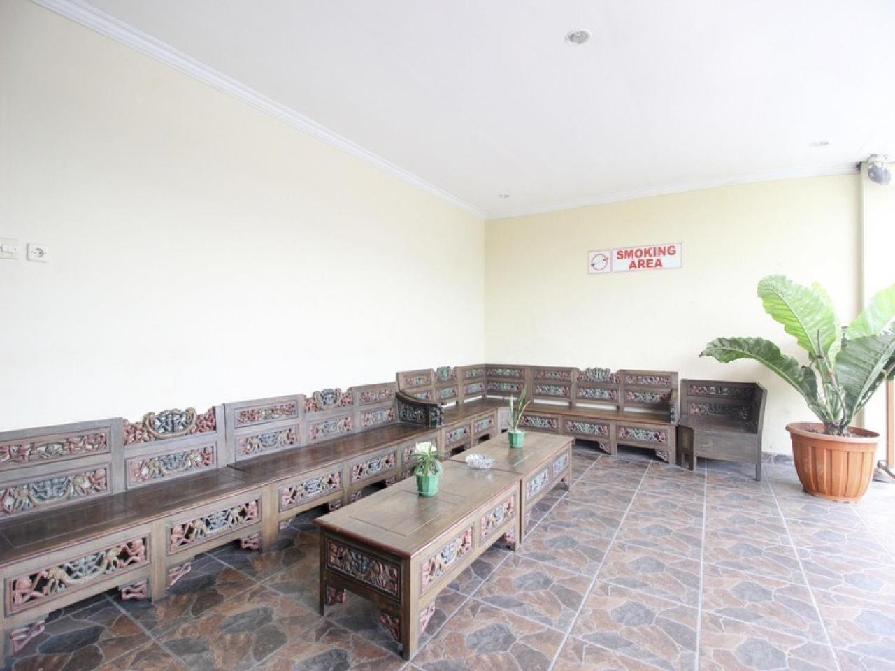 יוגיאקרטה Reddoorz Plus Near Stadion Mandala Krida מראה חיצוני תמונה