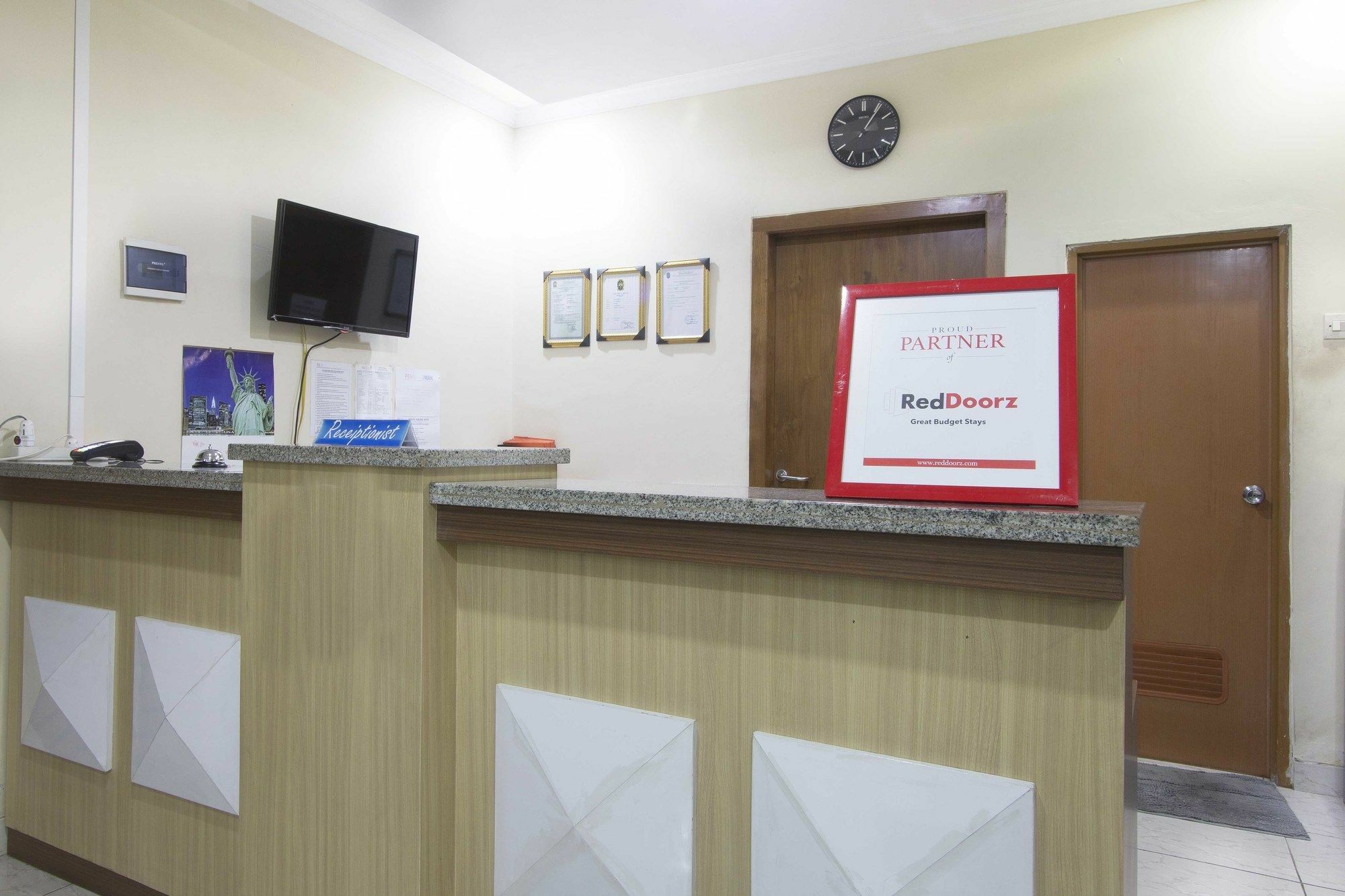 יוגיאקרטה Reddoorz Plus Near Stadion Mandala Krida מראה חיצוני תמונה